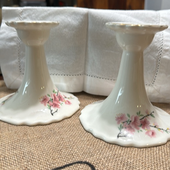 Peach Blossom (Bolero)
by WS GEORGE - Picture 2 of 7